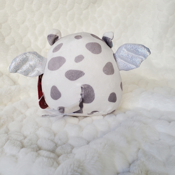 Charaka the Flying Pig Valentines Day Squishmallows 5 inch BNWT - Picture 4 of 7